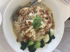 鲜拆蟹肉焖米粉-新加坡海鲜共和(名胜世界圣淘沙海滨坊)