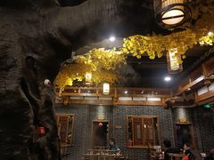-百年川椒重庆老火锅(光谷店)