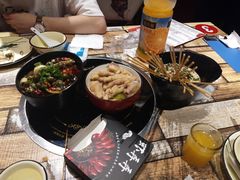 -虾弄弄海派小龙虾·牛羊蝎子火锅