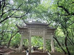 -灵岩山风景区