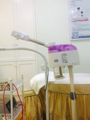 -苗方清颜专业祛痘养生