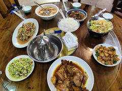 -芦茨金富饭庄·25年老字号·专做稻草鸡
