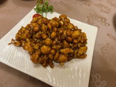 -金牌餐厅·天津菜·八珍豆腐·老爆三(瓷房子店)