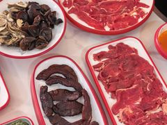 -毛辣果·贵州红酸汤牛肉火锅(西单店)