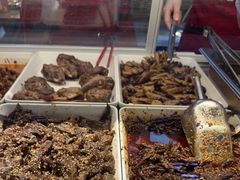 -鑫记婆婆兔·成都特产·兔头手撕兔(太古里店)