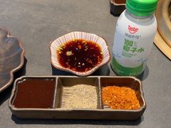 -铭牛烧肉·和牛海鲜自助(高新月牙湖店)