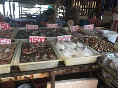 -拉威海鲜市场