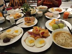 -上海滴水湖皇冠假日酒店