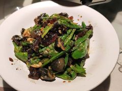 -湘西小馆(滨河路店)