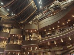 -交通银行前滩31演艺中心