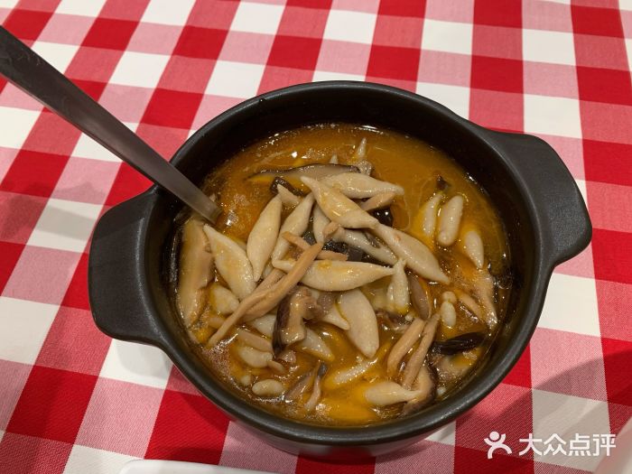 西貝莜麵村(凱德來福士店)蘑菇湯莜麵魚魚圖片