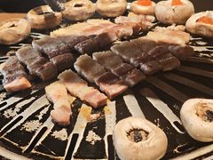 烤猪五花肉-草家酱蟹炭火烤肉店(珲春南路一店)