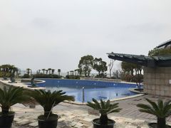 -上海滴水湖皇冠假日酒店