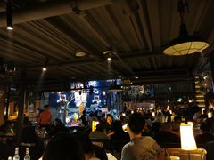 -胡桃里音乐酒馆(曲江店)