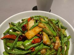 -龙巢盱眙龙虾·牛蛙·烧烤宵夜(八卦岭店)