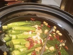 -四囍码头海鲜烧烤自助火锅(外滩南京东路悦荟广场店)