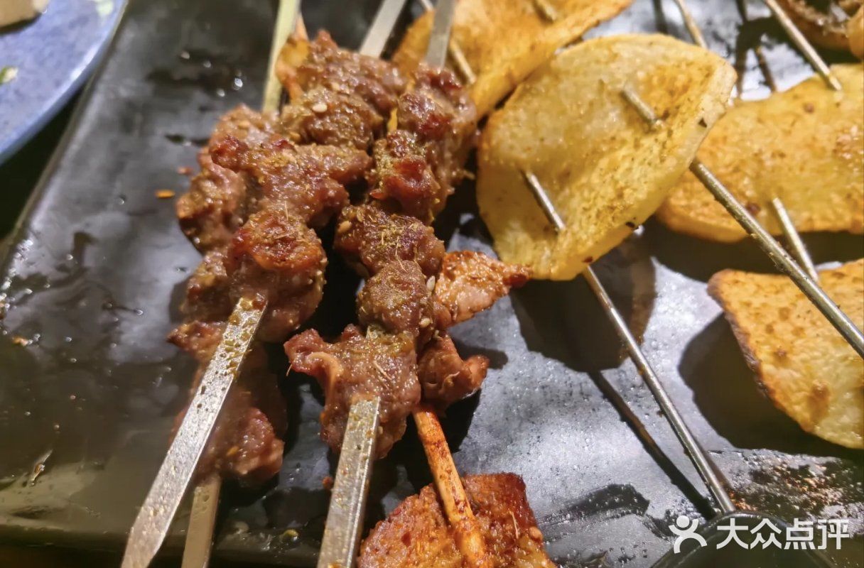 🔥烤隐烧烤！东北风聚会超嗨皮！😋😋
