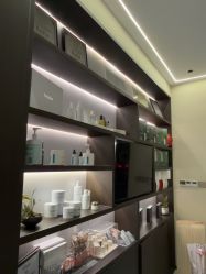 -Yuri尤里高定美肤中心