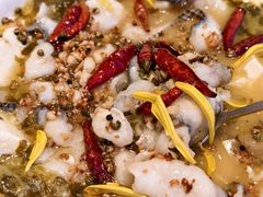 豆花酸菜鱼-桂满陇·蟹黄小笼汤包(清河万象店)
