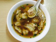 -张阿三馄饨店