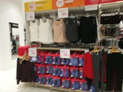 -优衣库(红谷滩万达店)