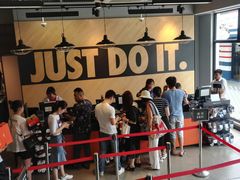 -NIKE上海青浦换季优惠店