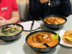 番茄浓汤鸡翅猪扒通粉-华嫂冰室(尖沙咀店)