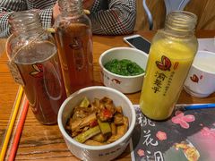 -渝是乎川渝小炒(新世界百货望京店)