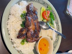 -大头虾越式风味餐厅(光明广场店)