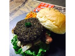 -HIGH FIVE哈福手工汉堡(桂林路店)