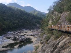 -燕子河大峡谷天坑仙境