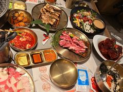 -草家酱蟹炭火烤肉店(珲春南路一店)
