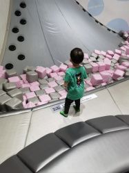 -MINI MARS KIDS CLUB亲子家庭中心(长宁天山店)