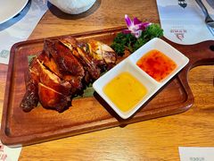 -暹罗酒肆泰餐厅酒吧