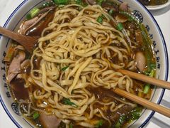 -镇南锅盖面馆(解放路店)