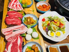 -明洞阿姨·韩式酱蟹烤肉·创意料理(三元桥店)