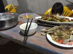 -覃记海鲜美食餐厅