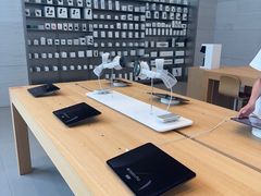 -Apple零售店(华贸购物中心店)
