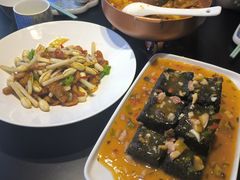 -桥边小楼·手工云南菜·古城观景小楼