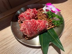 秘制卷牛肋排-西塔老太太泥炉烤肉(杭州首店)