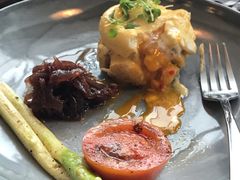 -ROAST coffee & eatery