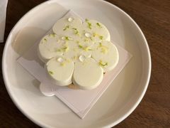 柚子柠檬塔-Ten Olives甜点