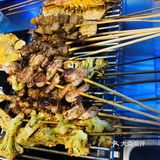 沉浸式全息投影用餐体验，吃串就到大成海鲜烧烤