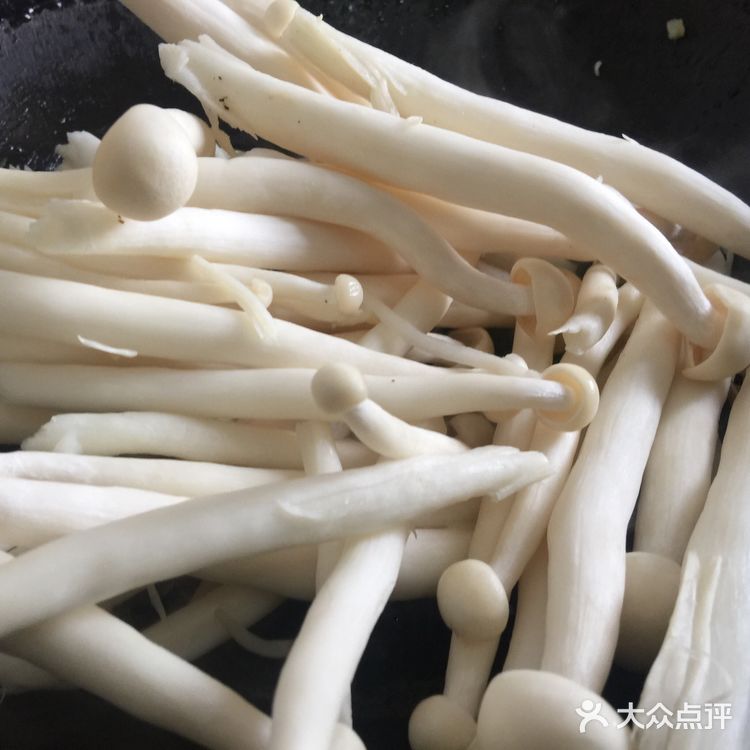 几分钟搞定家常简单快手菜之白玉菇汤