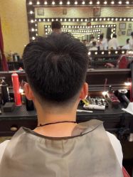 -东方先生国潮男士理发馆