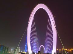 -南京眼步行桥