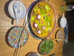 -洱火云南酸菜牛肉火锅(石景山当代商城店)