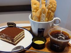 -LAVAZZA拉瓦萨咖啡(中航城君尚购物中心店)