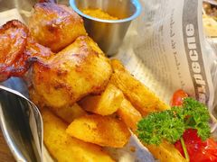 -I HOLIC艾豪丽披萨(KKone店)