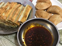 油煎锅贴-白翔甜食店